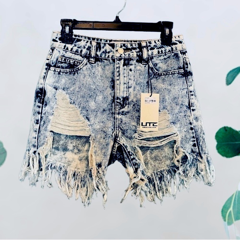 𝅺Litz Denim Shorts Small